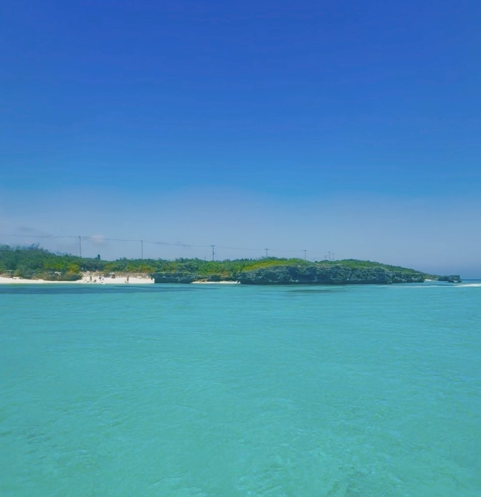 ジェットスキーから見た池間島の風景
